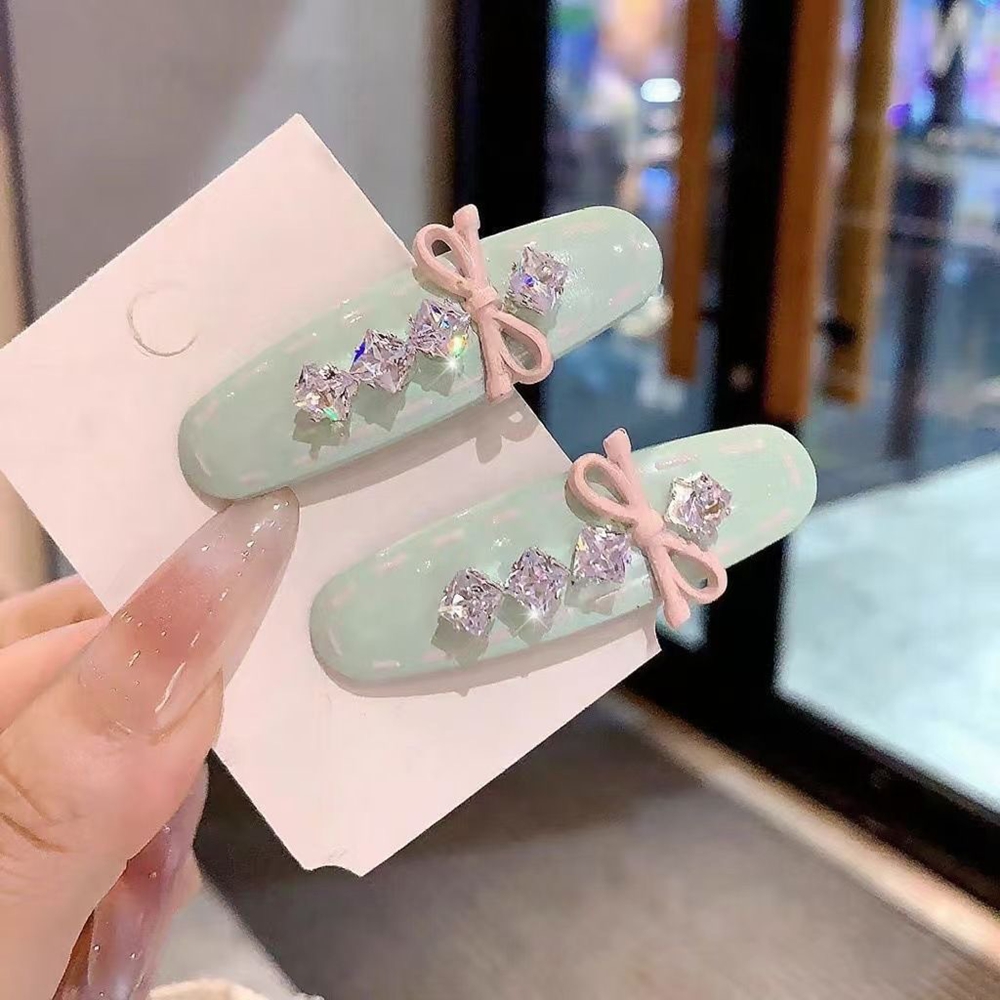 Ribbon Bow Gift - Nuova Tendenza 2026: Fermaglio per Capelli