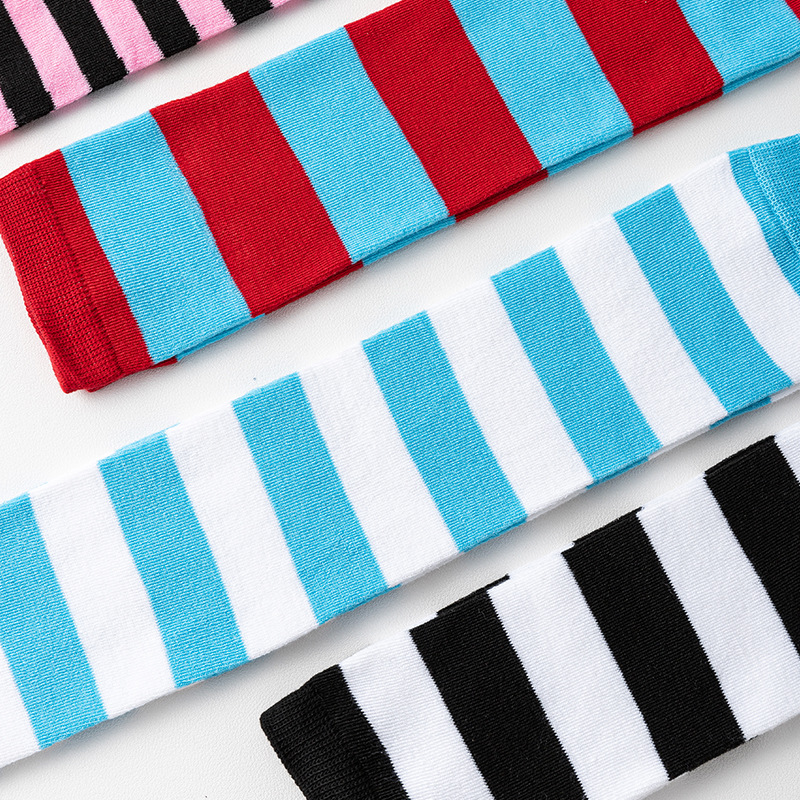 Calzini alti sopra il ginocchi - Christmas Stocking Hanging recensione e prezzo
